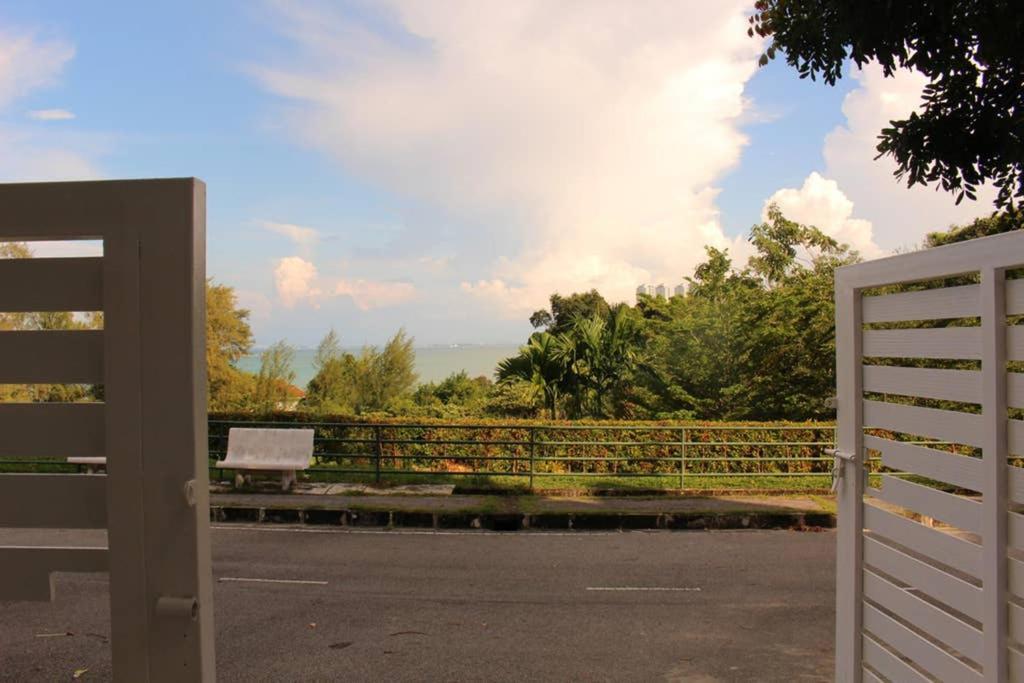 New Seaview Cozy Modern Beach House Tanjung Bungah  Esterno foto
